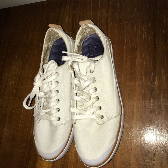 Reef shoes - Picture 3 of 3